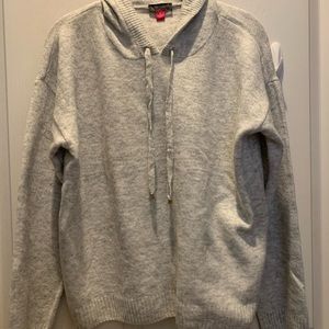Vince Camuto sweater
